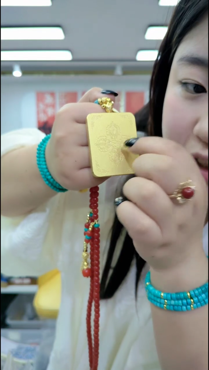 【闪购商品】玻璃颈饰1036扎基方卡红链