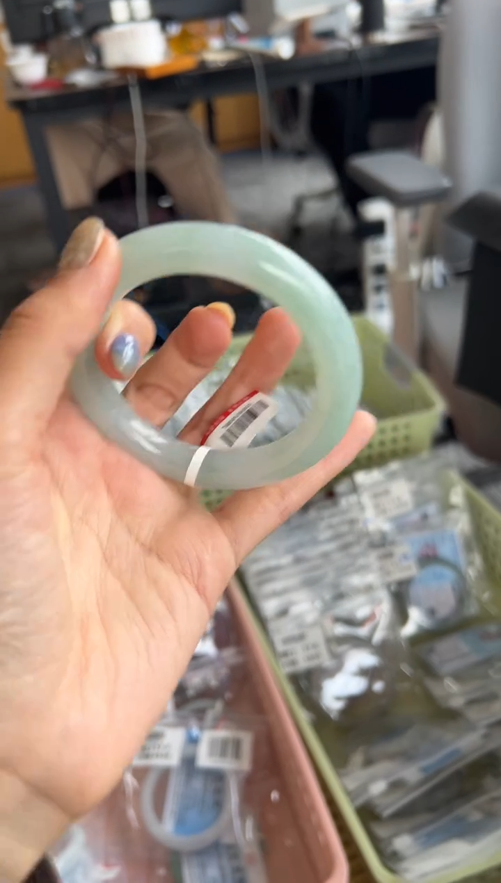 【闪购商品】翡翠手镯未镶嵌43号56.5*11.9*11.2