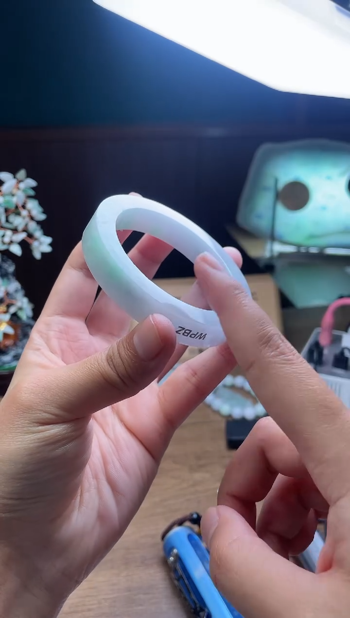 【闪购商品】定制翡翠手镯未镶嵌定制