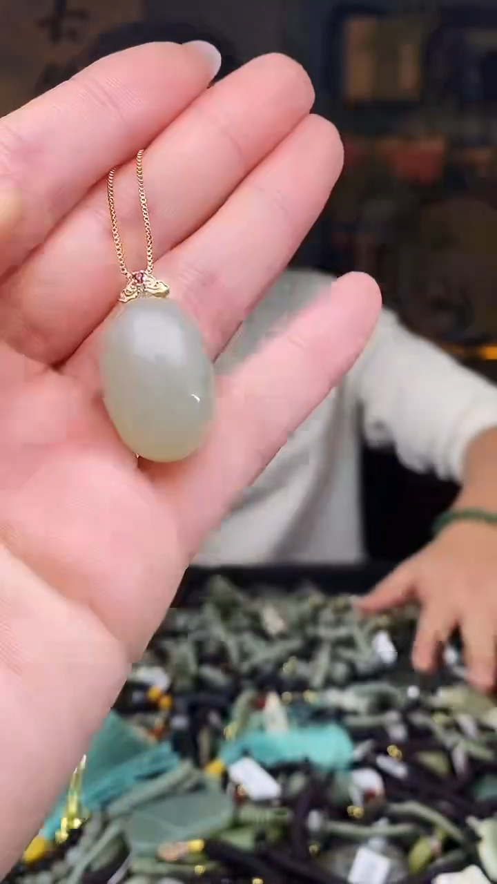 颈饰未镶嵌和田玉多样性发货，拍一发一