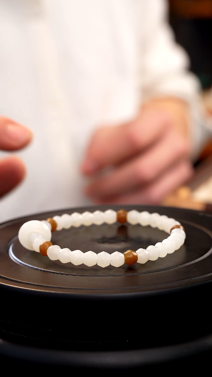 未镶嵌手串和田玉新疆且末白玉加糖珠设计款手串6.5mm（多样性发货