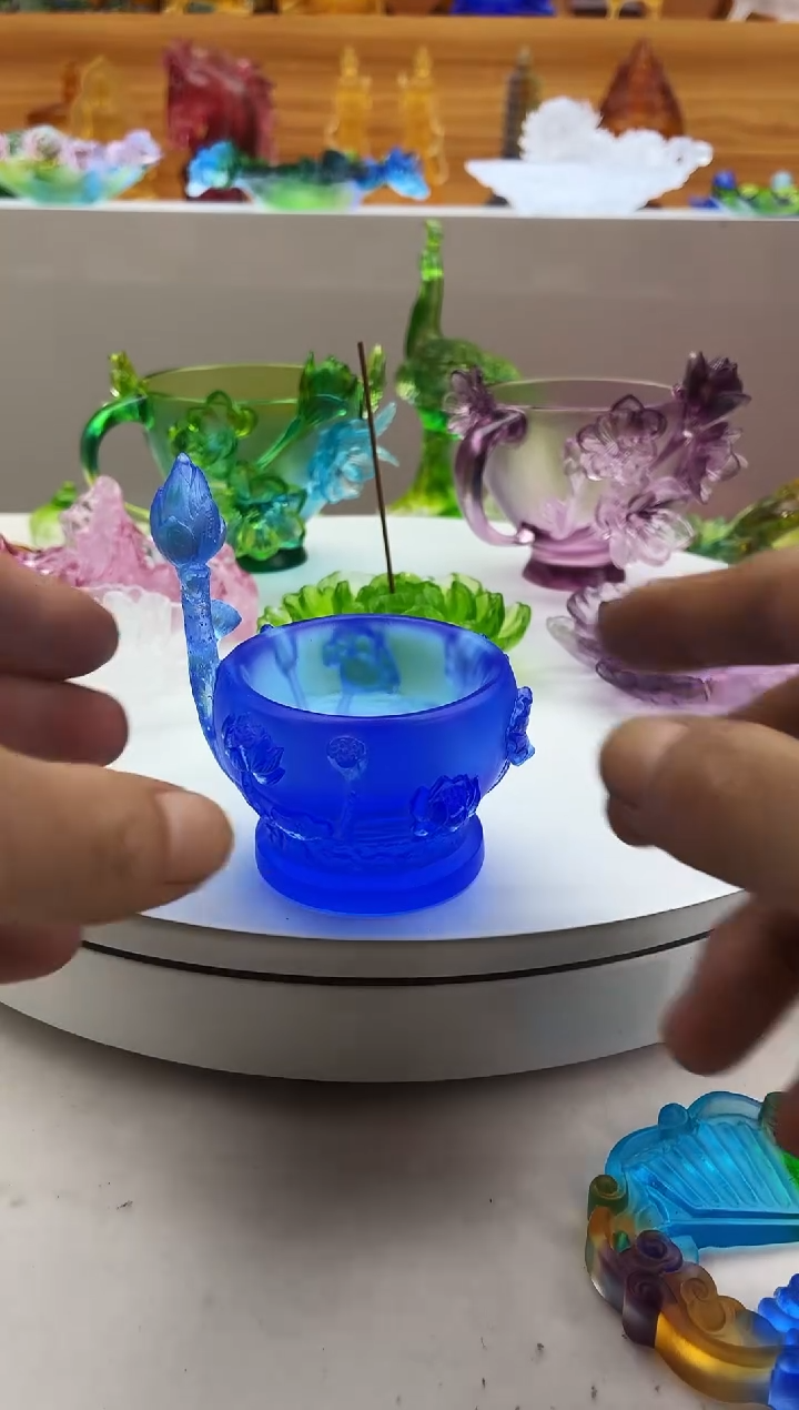 手工艺品琉璃蓝色供水杯烛台9*7公分