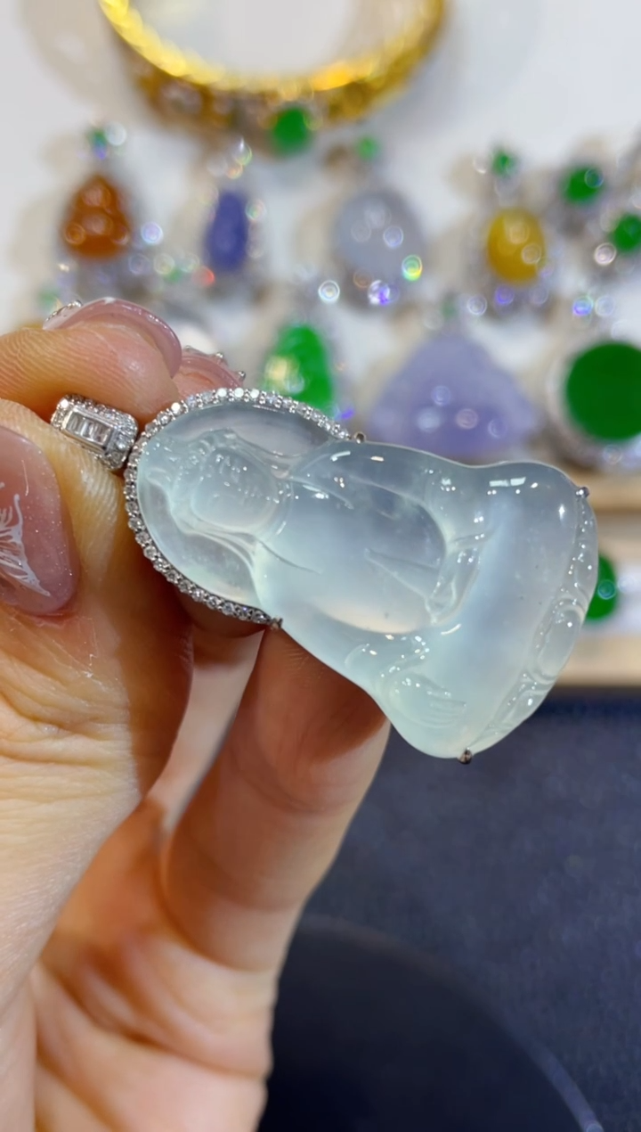 吊坠(不含链)18K金镶嵌翡翠团购22