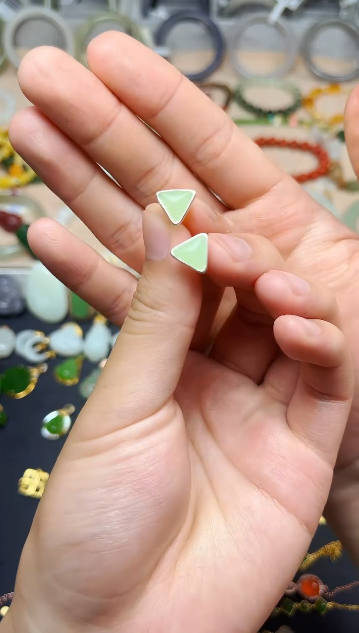 和田玉银S925镶嵌耳饰06三角耳钉