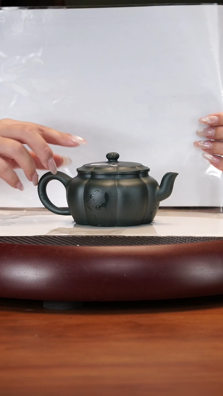 【闪购商品】紫砂茶壶2146YJB菱花周盘老绿泥210cc