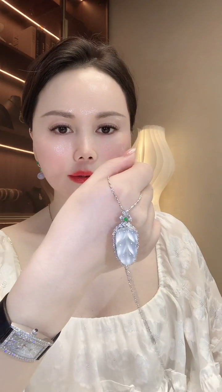 翡翠18K金镶嵌吊坠(不含链)A69 