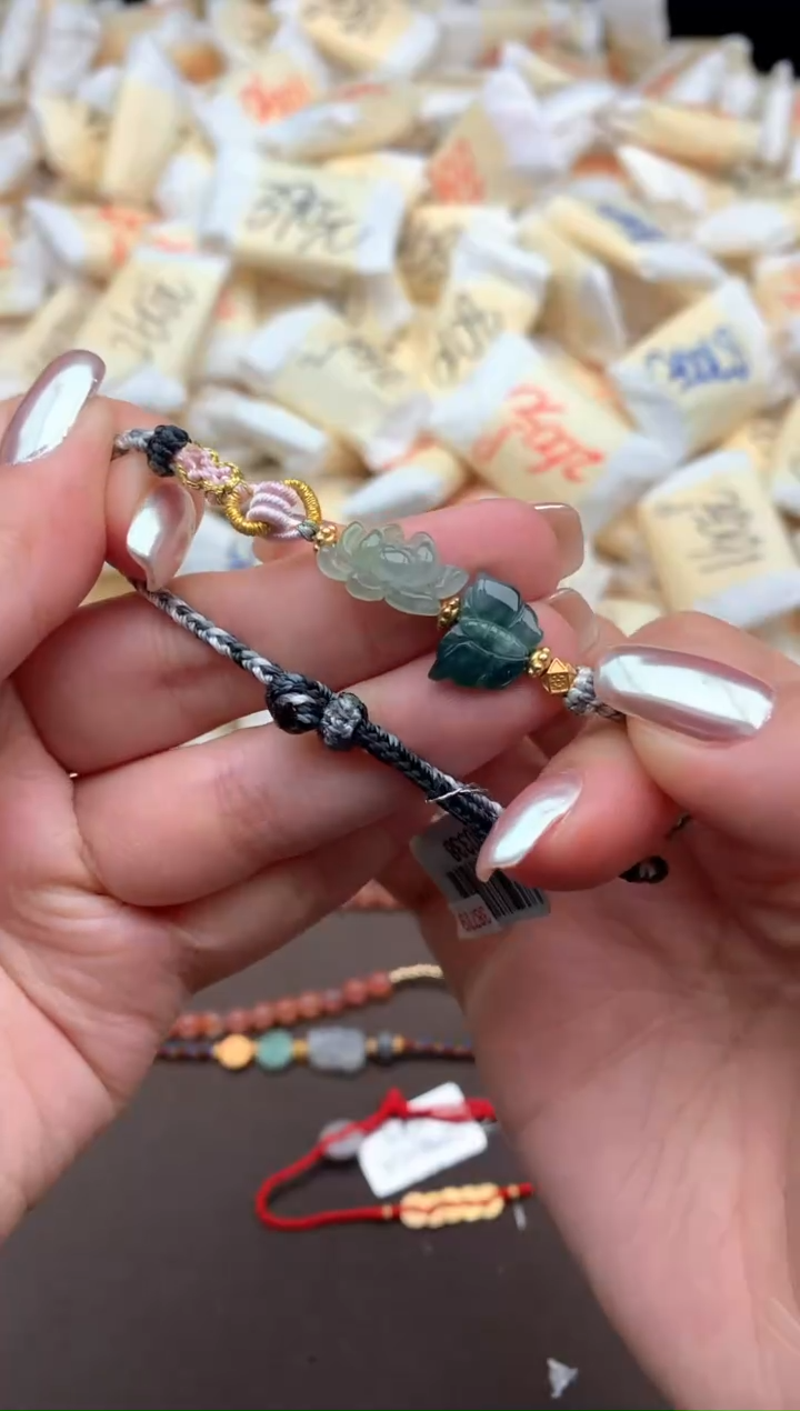 【闪购商品】翡翠手绳未镶嵌一