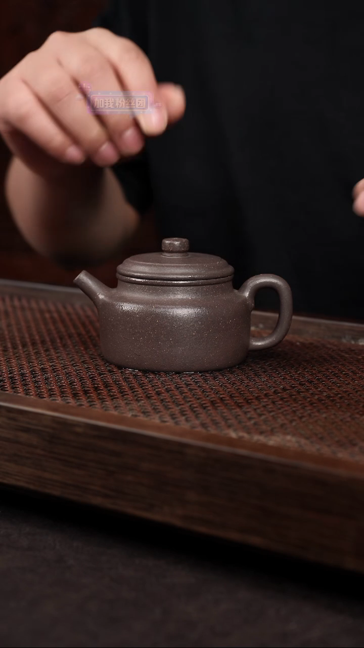 【闪购商品】紫砂茶壶千禧紫泥德中{小}