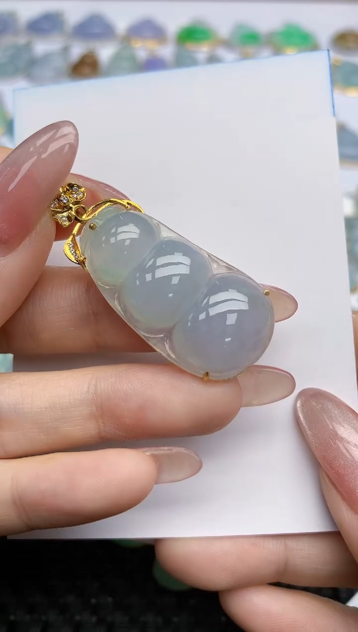 【闪购商品】翡翠挂件18K金镶嵌天然翡翠A货