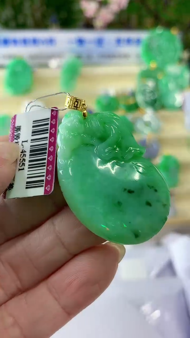 【闪购商品】翡翠颈饰18K金镶嵌挂件