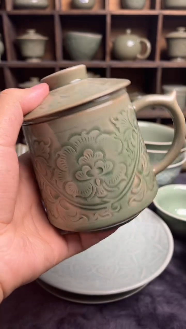 【闪购商品】微瑕手工刻花牡丹茶漏杯1只