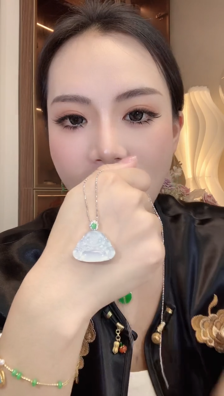 【闪购商品】翡翠吊坠(不含链)18K金镶嵌A18 多样性发货一件