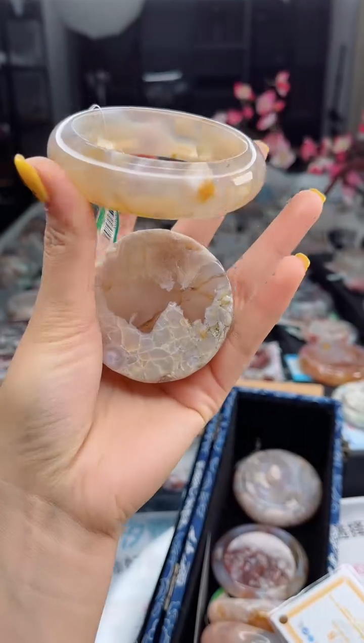 石英质玉未镶嵌手镯58圈口（赠送镯心）3505061