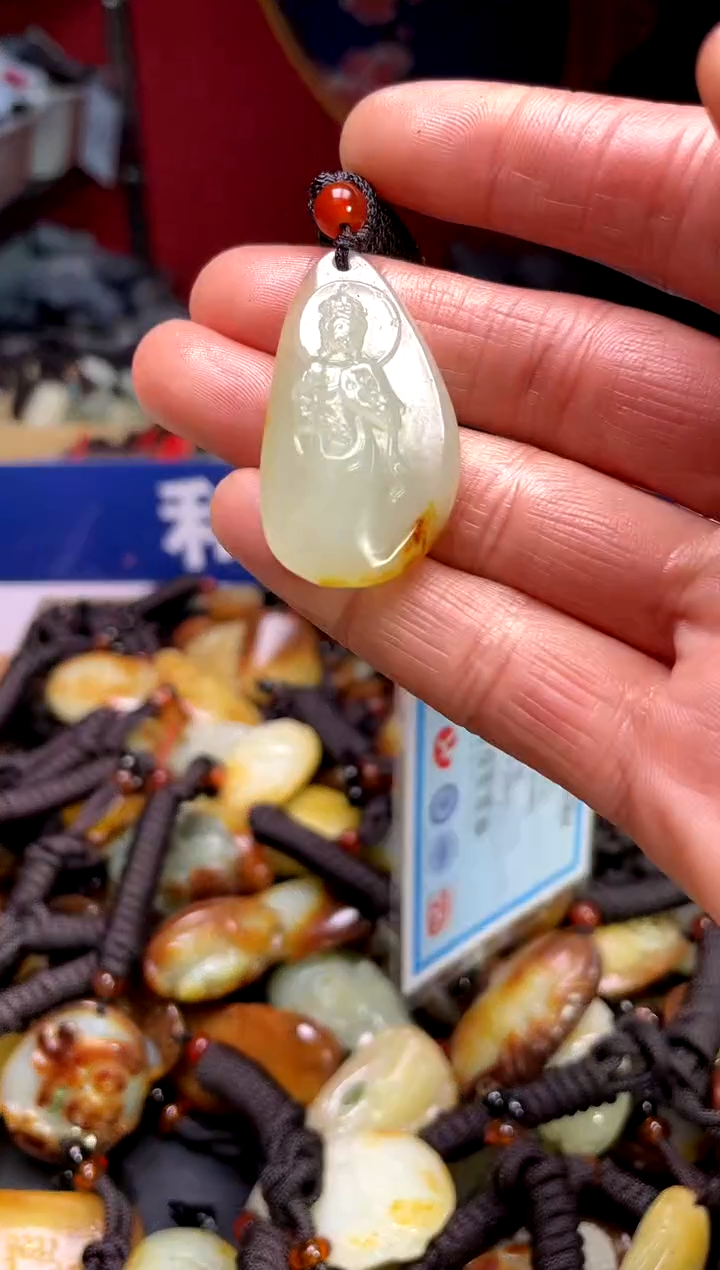 【闪购商品】和田玉颈饰未镶嵌1