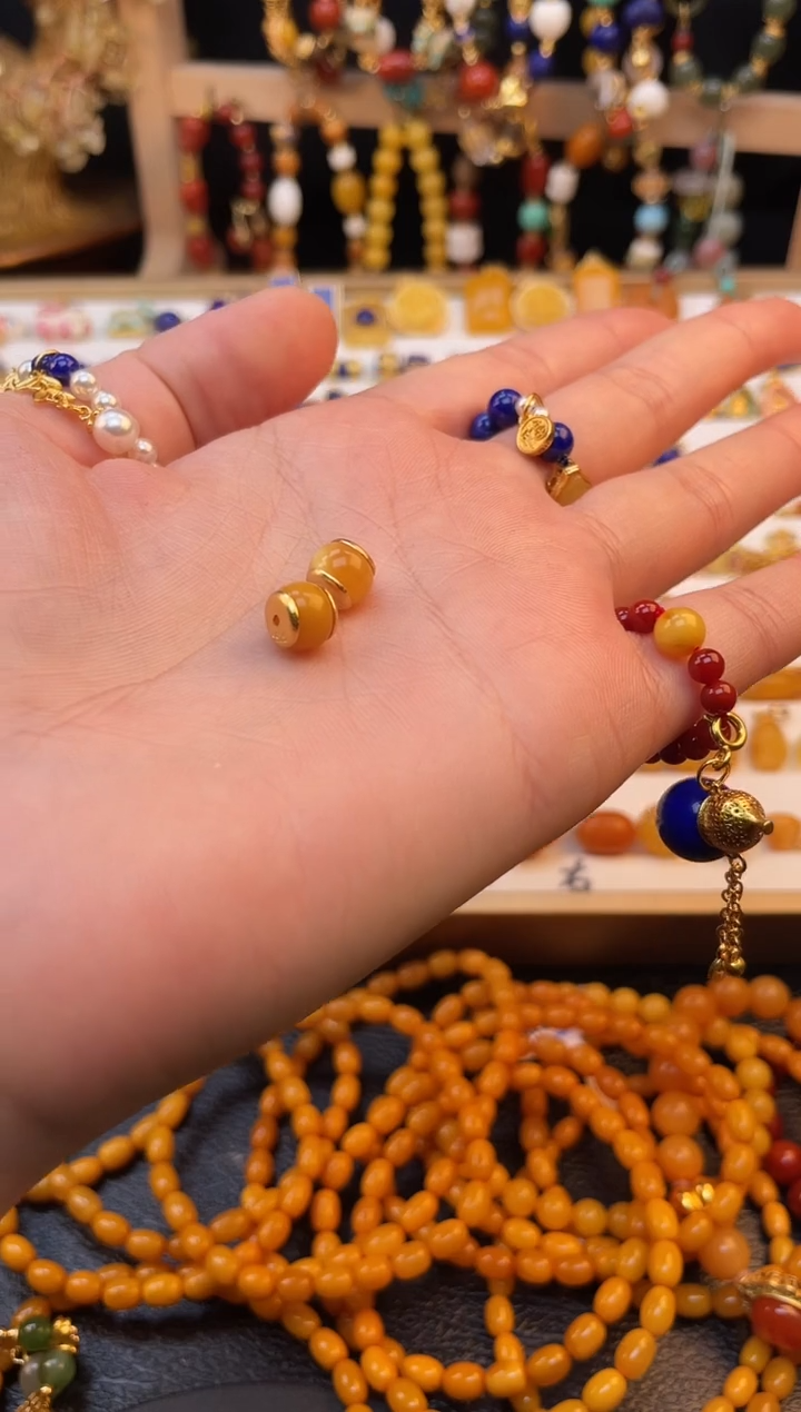 裸石琥珀未镶嵌蜜蜡直切两个