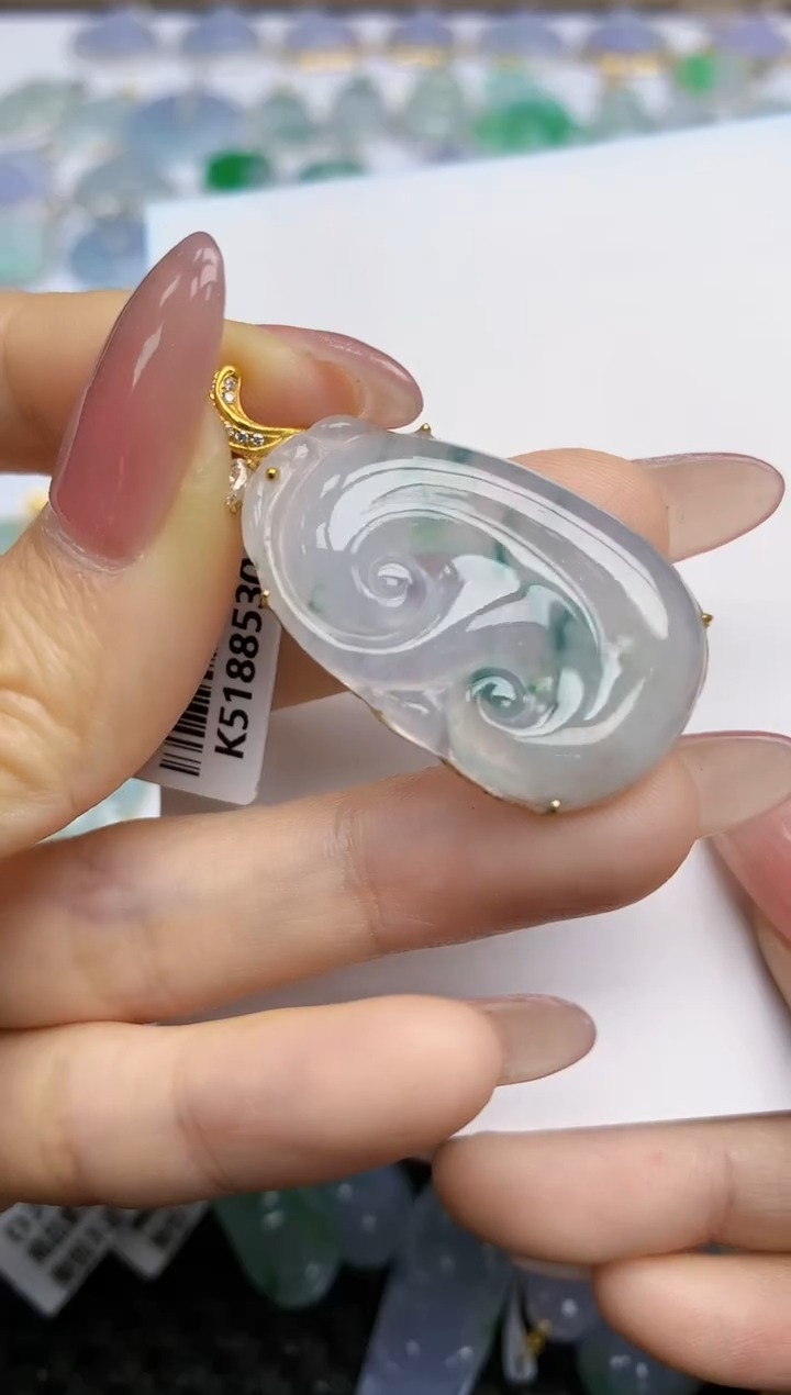 【闪购商品】翡翠挂件18K金镶嵌天然翡翠A货