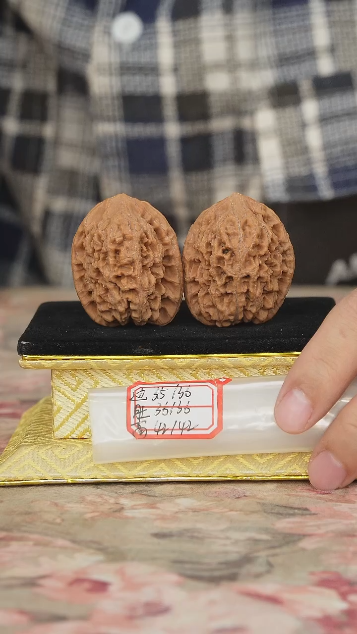 文玩核桃把件非嫁接将军榜