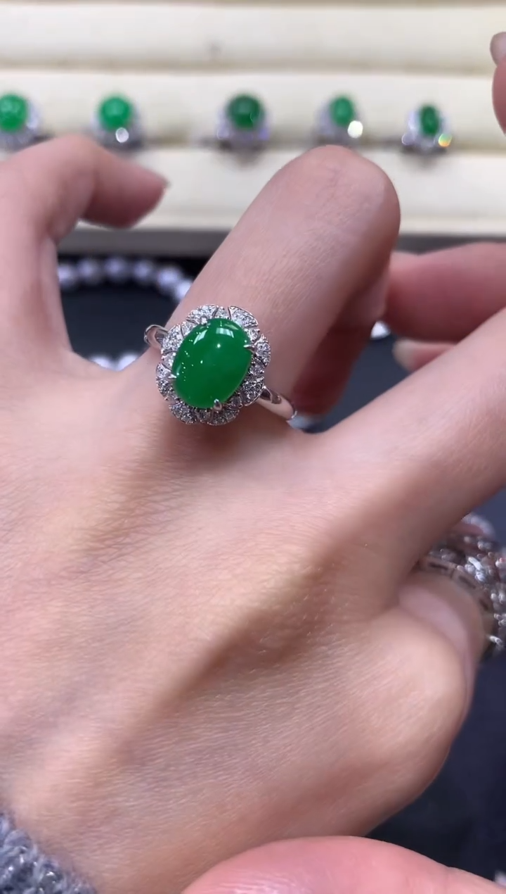 【闪购商品】翡翠戒指18K金镶嵌a307      