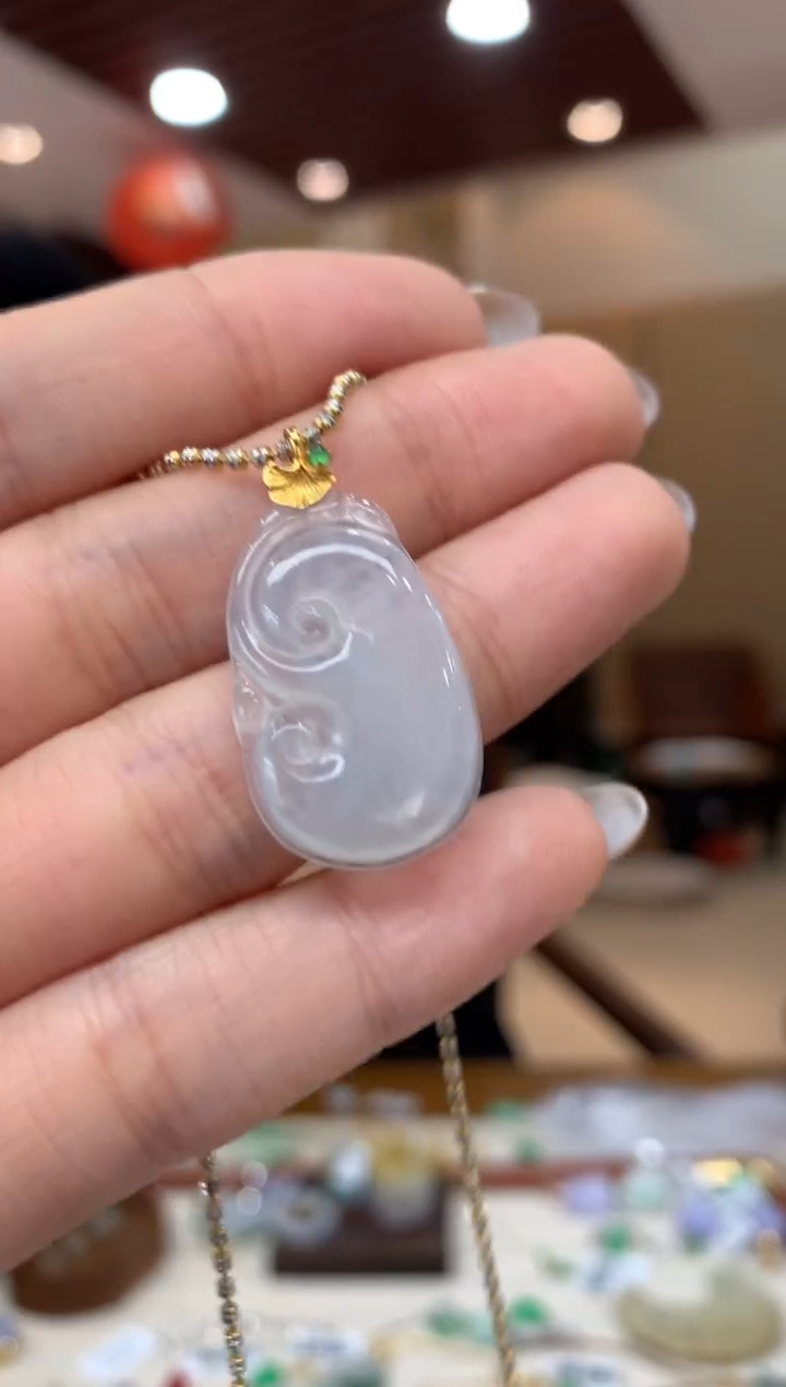 吊坠(不含链)18K金镶嵌翡翠如意