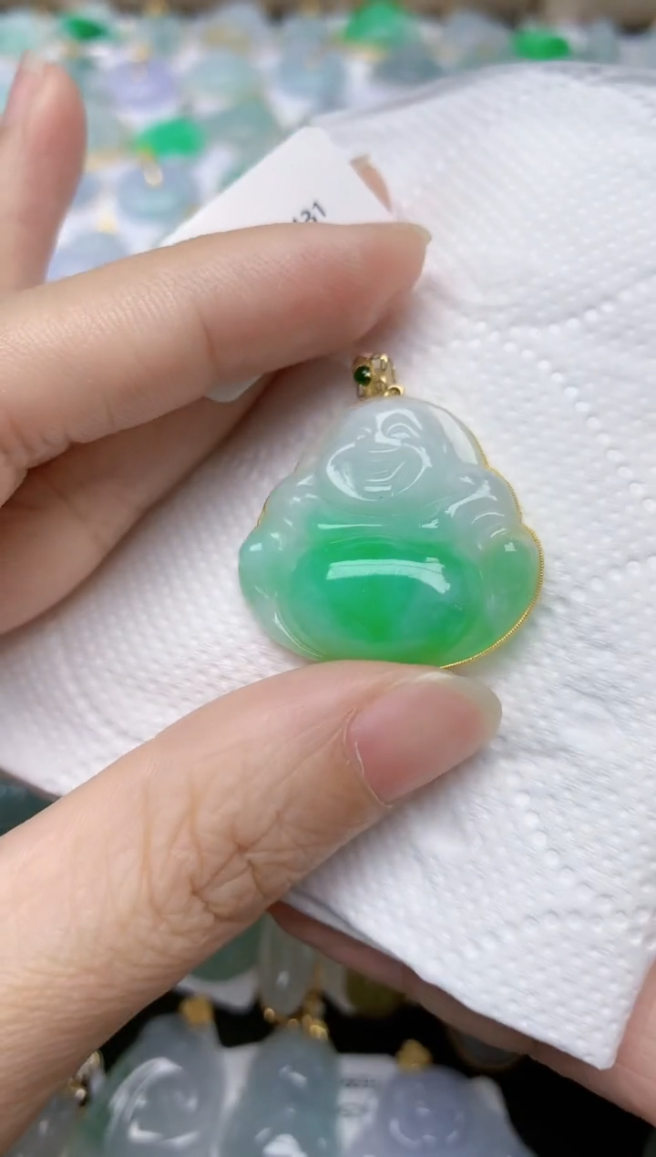 翡翠18K金镶嵌颈饰天然缅甸A货翡翠