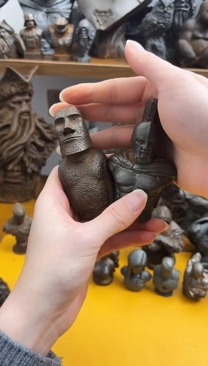 金属K****I实心铁艺--斯巴达  小石像人