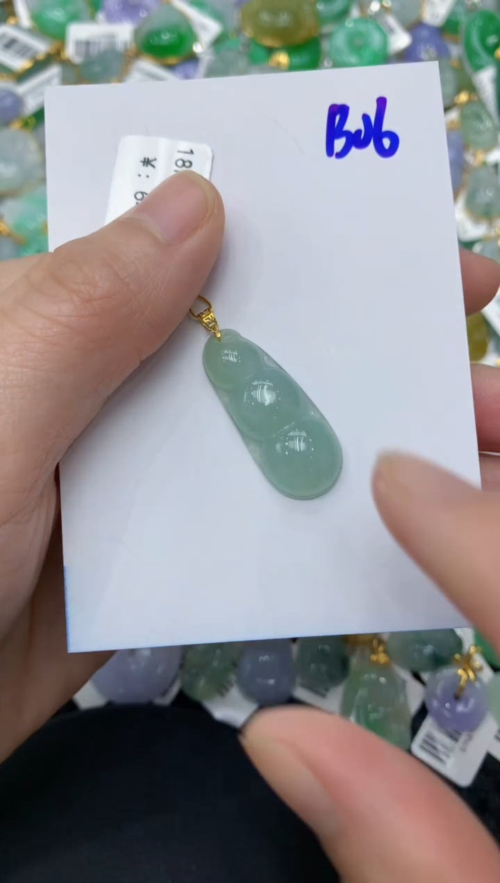 【闪购商品】翡翠颈饰18K金镶嵌11111111111