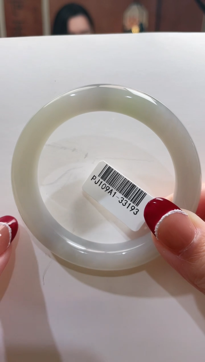 【闪购商品】和田玉手镯未镶嵌53