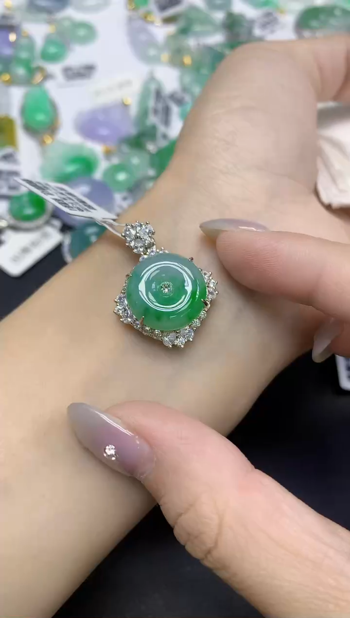 颈饰未镶嵌翡翠天然缅甸翡翠A货多样性发一件