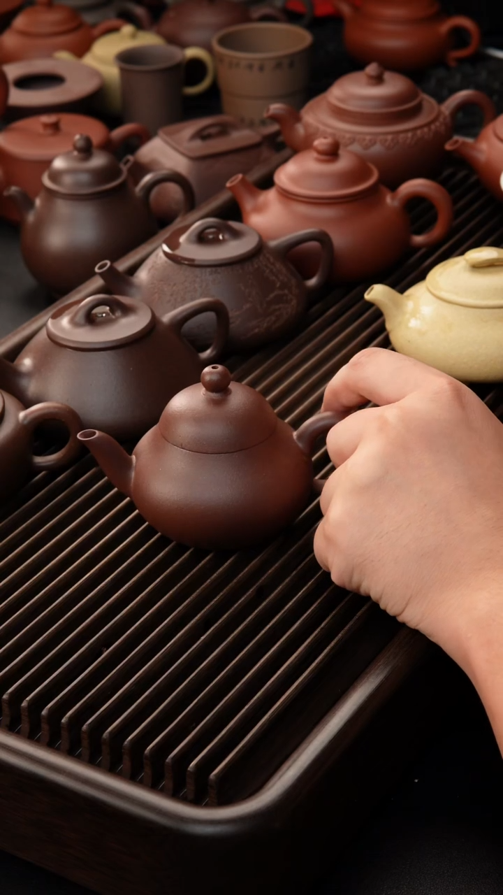 茶壶紫砂?****衫红皮龙 套装组 刻绘 