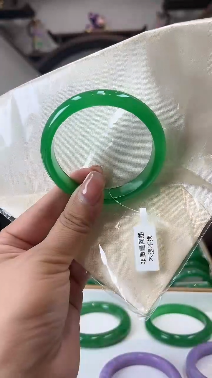 【闪购商品】砖雕a78 圈口56.5 独货手镯