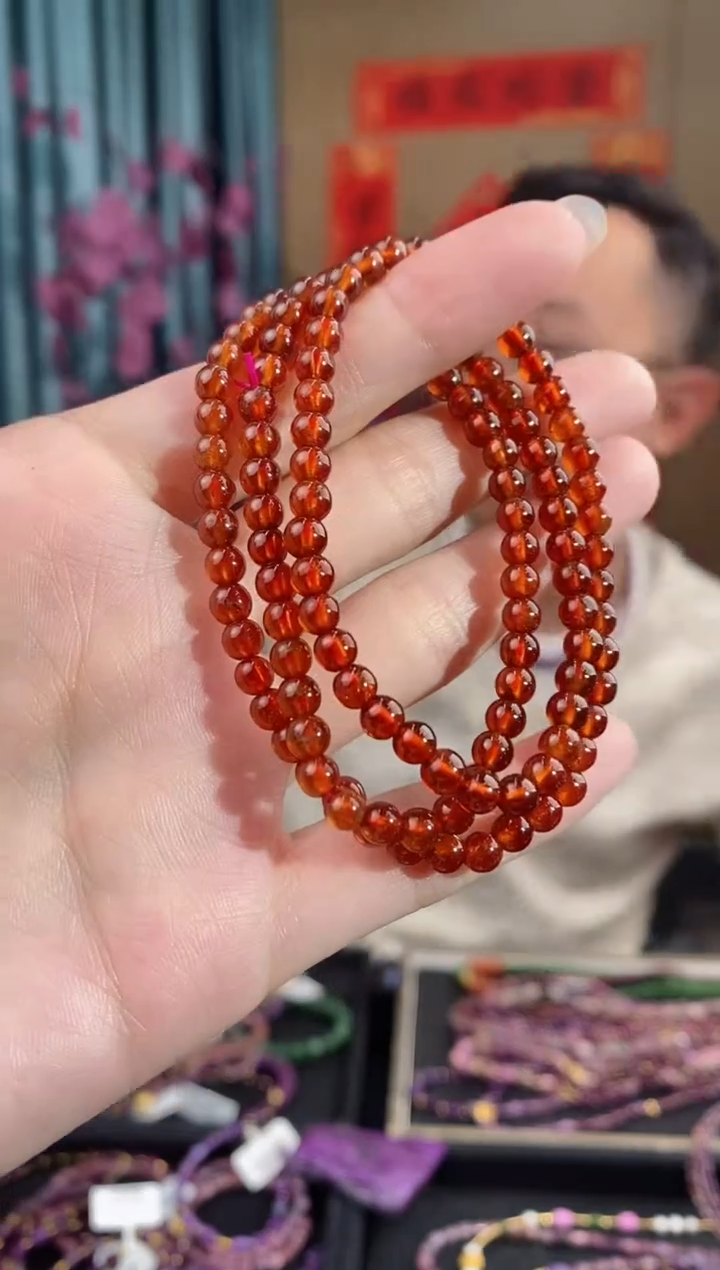 【闪购商品】石榴石（芬达石）手串未镶嵌193