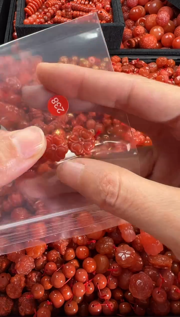 【闪购商品】南红玛瑙颈饰未镶嵌1