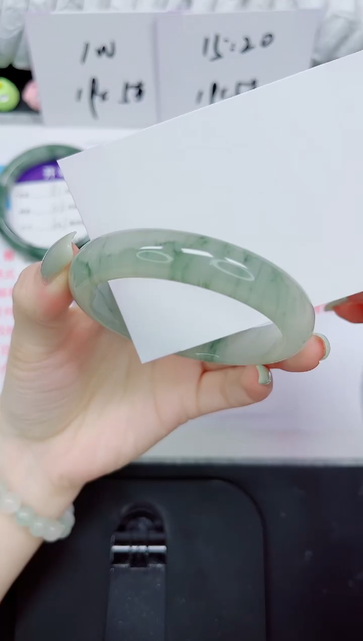 石英质玉未镶嵌手镯92