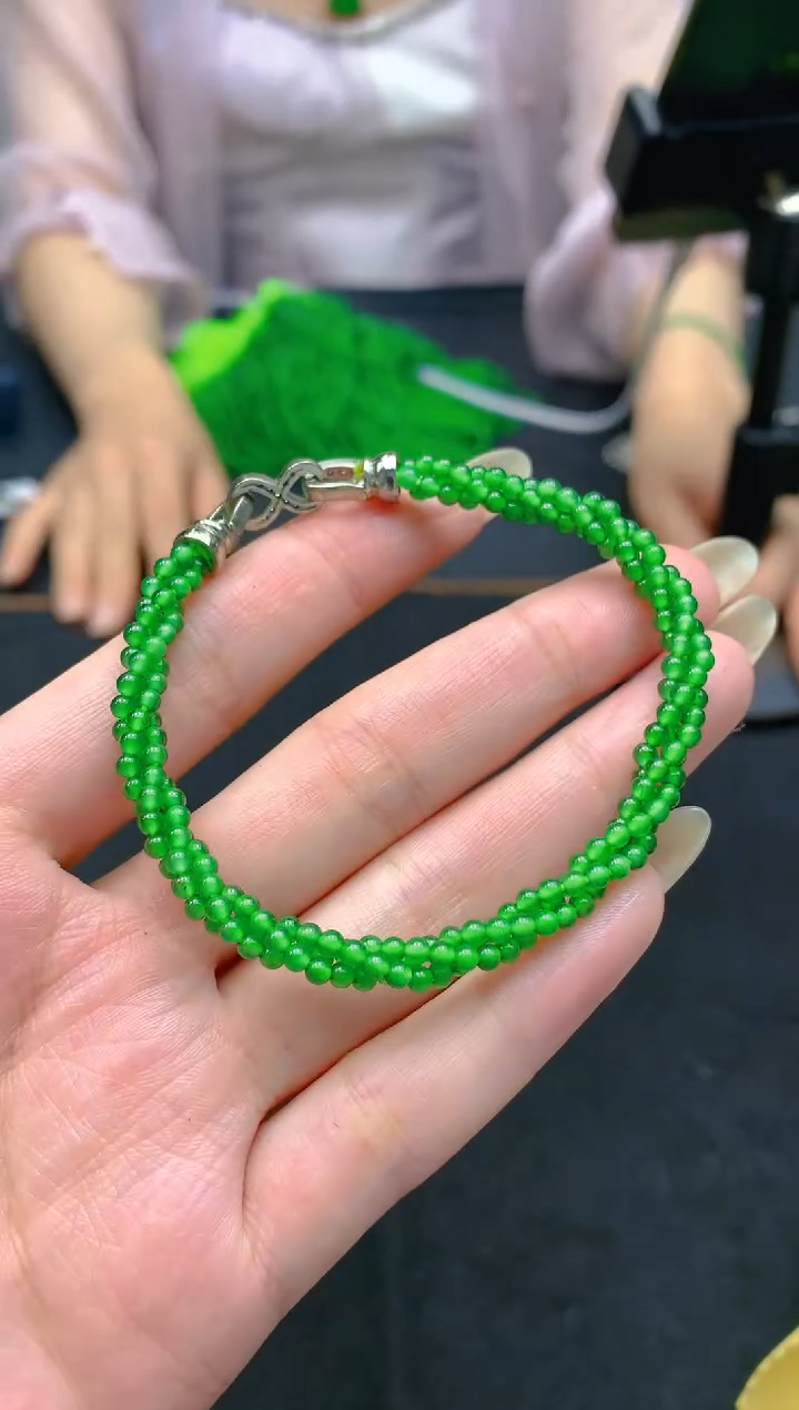 翡翠未镶嵌颈饰天然A货翡翠