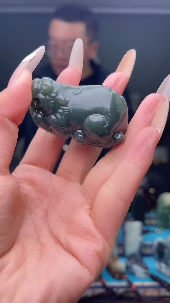 未镶嵌和田玉挂件1