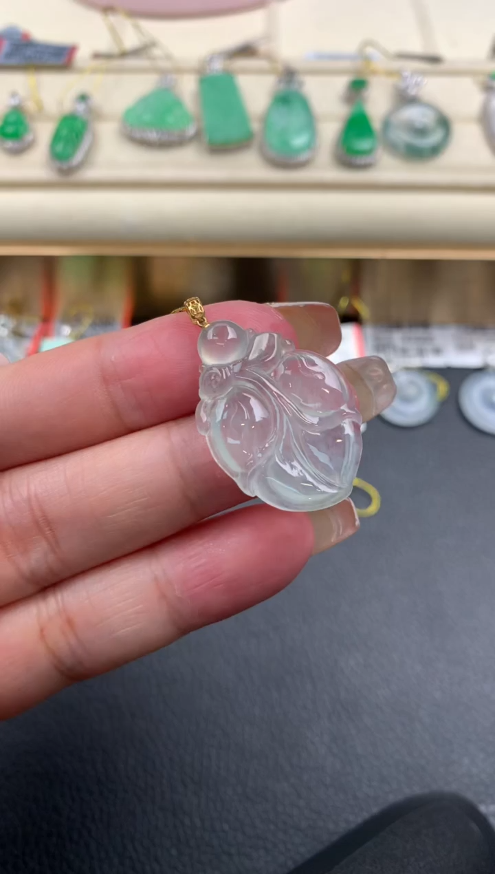 【闪购商品】翡翠颈饰18K金镶嵌Q96      