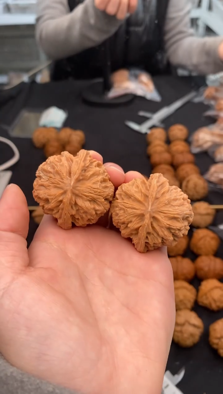 【闪购商品】文玩核桃把件苹果园39-u095