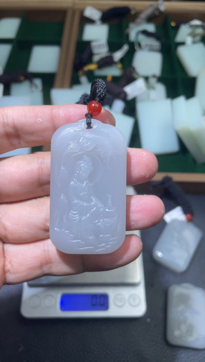 定制和田玉观音 