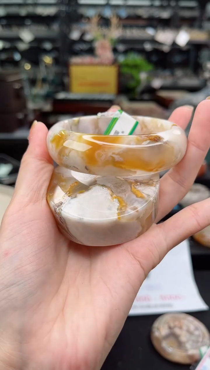 【闪购商品】石英质玉手镯未镶嵌60圈口（赠品镯心）3600272