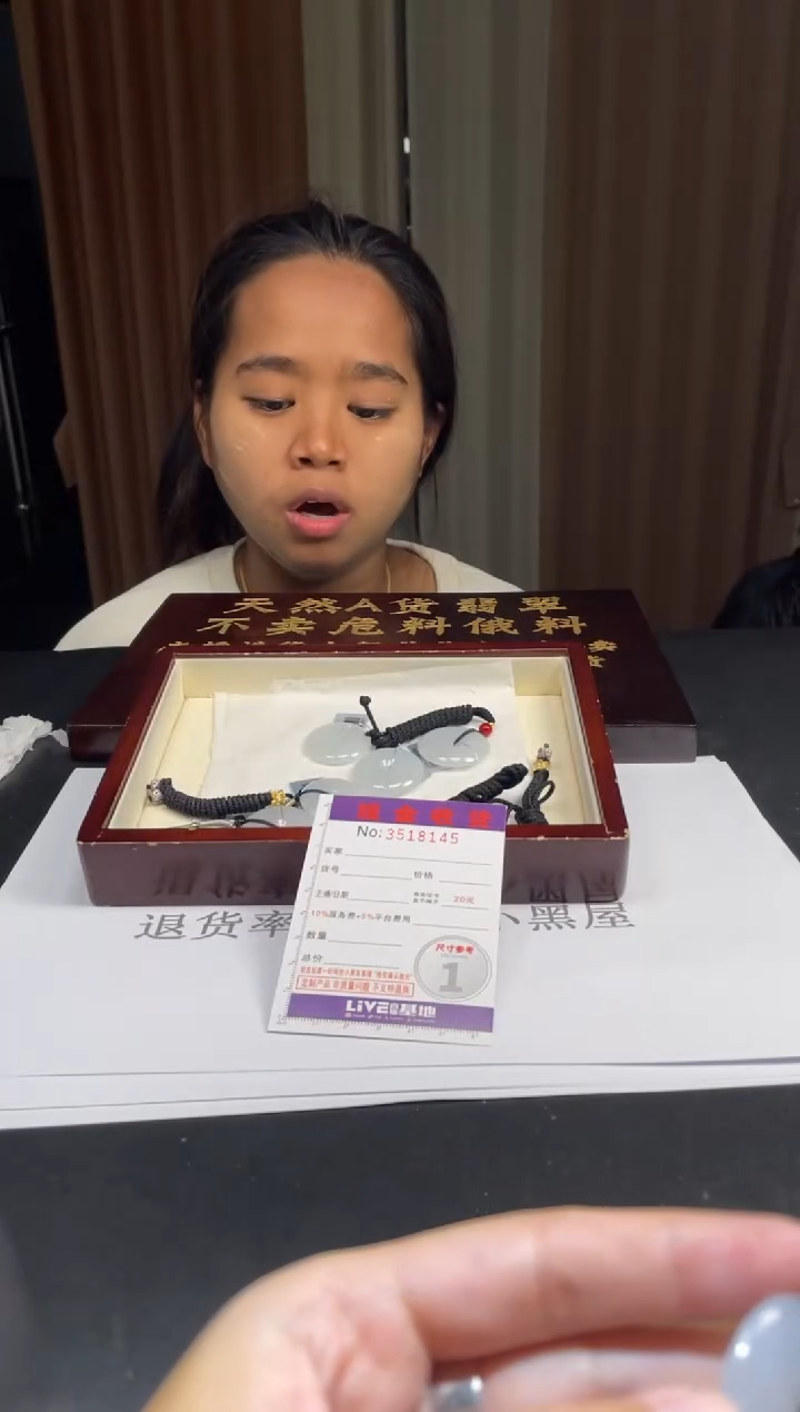 未镶嵌定制翡翠未抛光毛货多样性发其一拍一发一8145