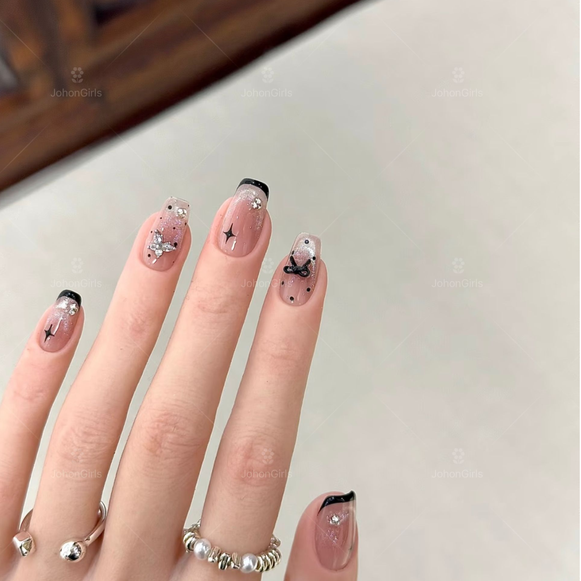 JohonGirls'/琴岛小嫚【夜晶女皇】秋冬波点蝴蝶结猫眼手工穿戴甲片