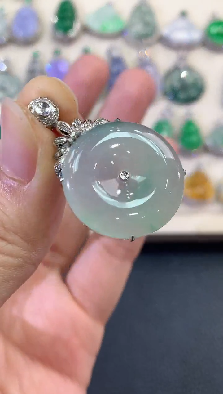 【闪购商品】翡翠吊坠(不含链)18K金镶嵌B58  