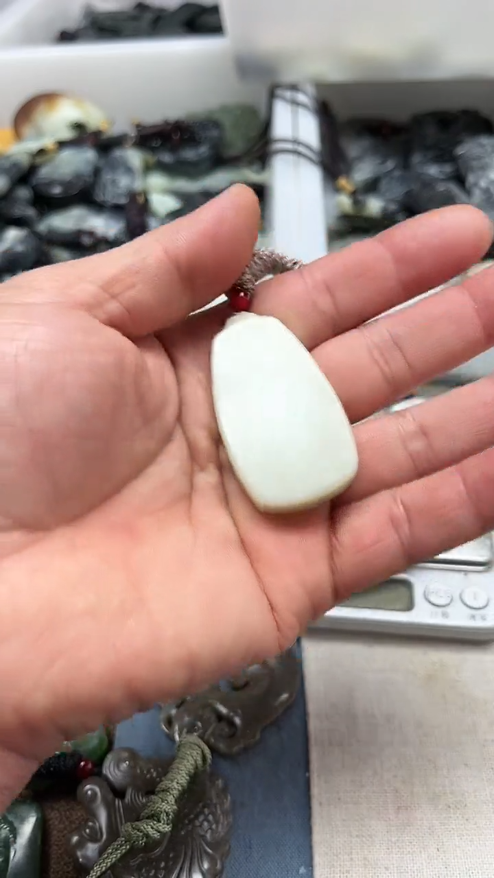 吊坠(不含链)未镶嵌和田玉1