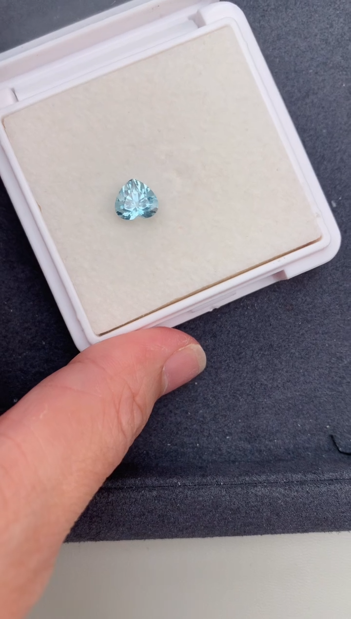 【闪购商品】海蓝宝石裸石未镶嵌1.4ct海蓝宝