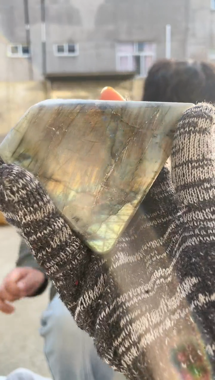 【闪购商品】长石摆件未镶嵌拉长石 395