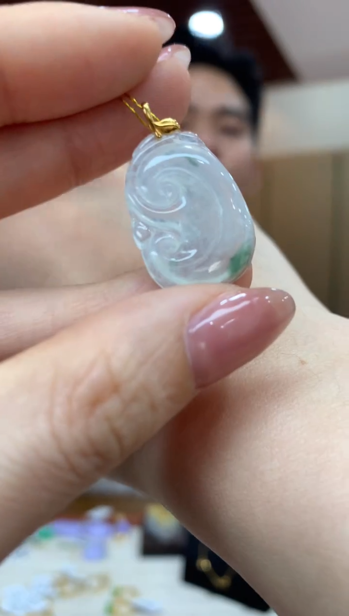 吊坠(不含链)18K金镶嵌翡翠如意