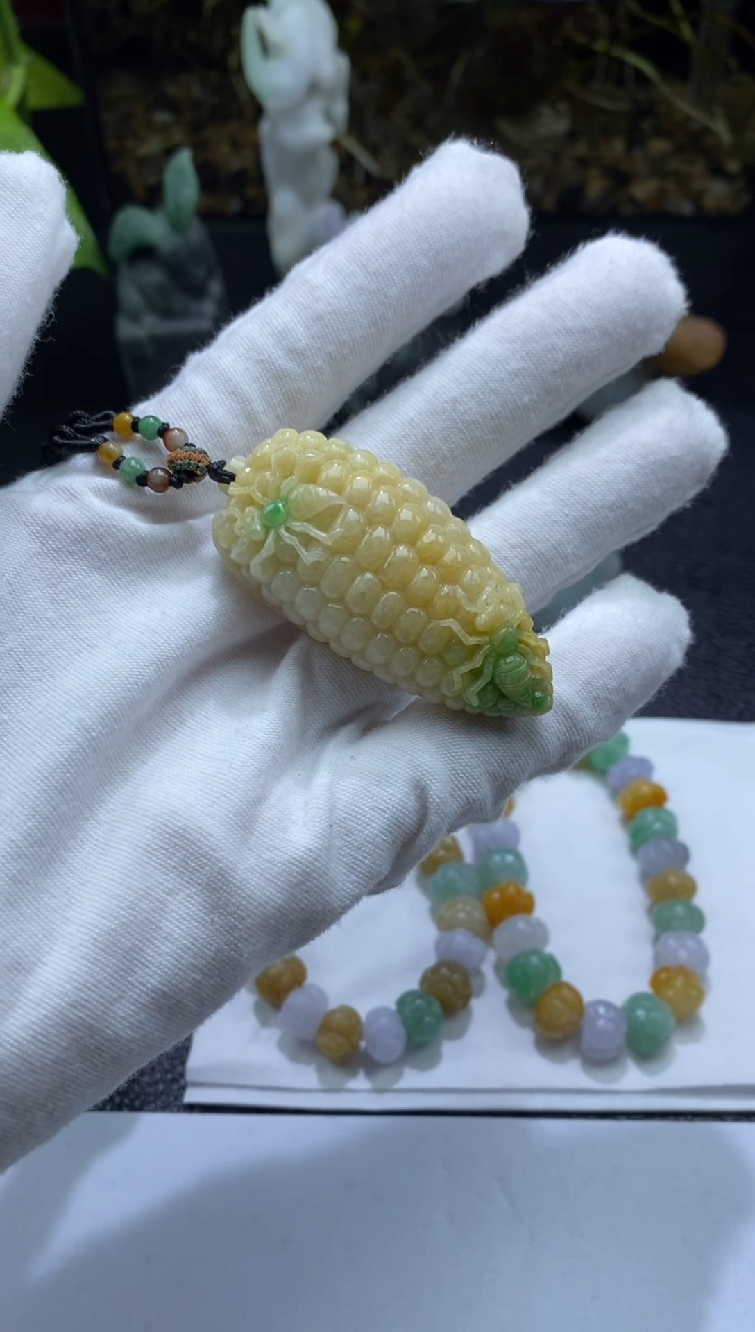 【闪购商品】翡翠颈饰未镶嵌玉米