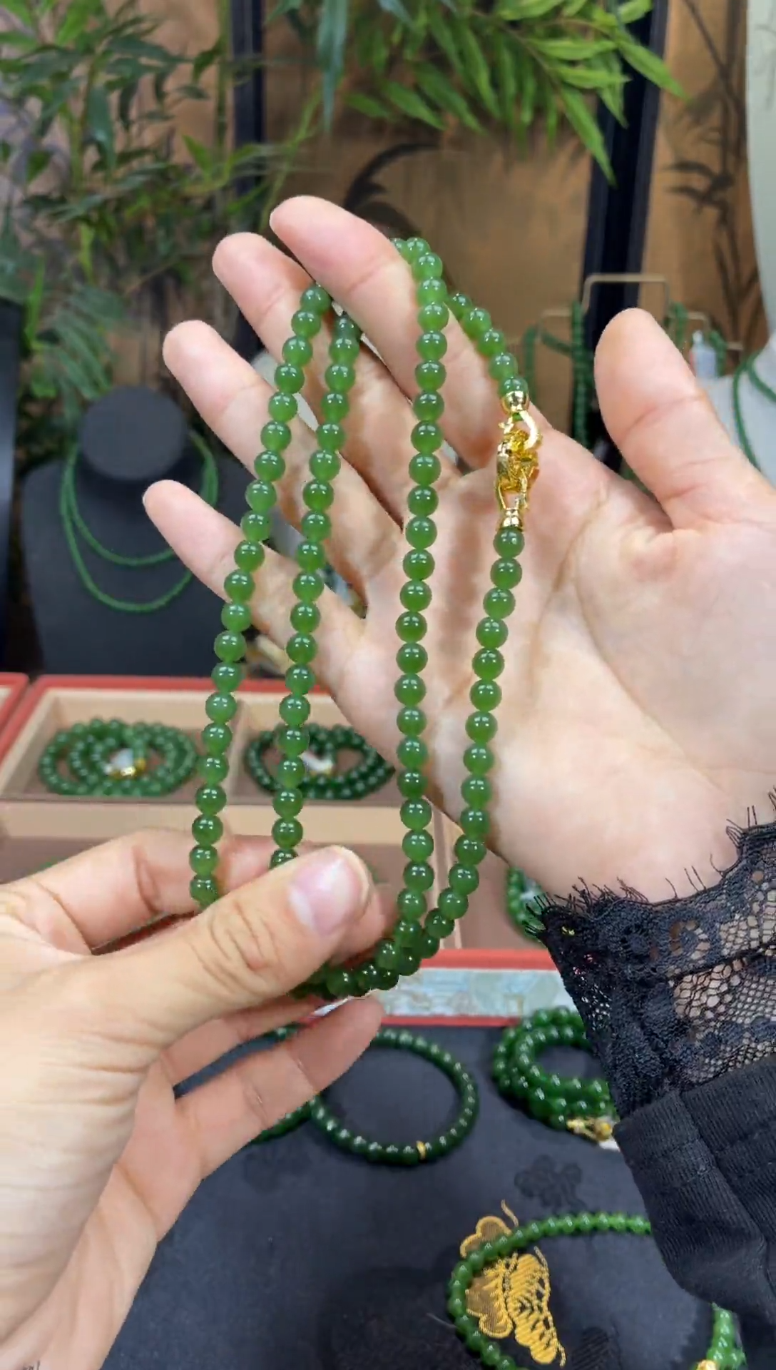 颈饰未镶嵌和田玉（碧玉）6阳绿无矿毛衣链