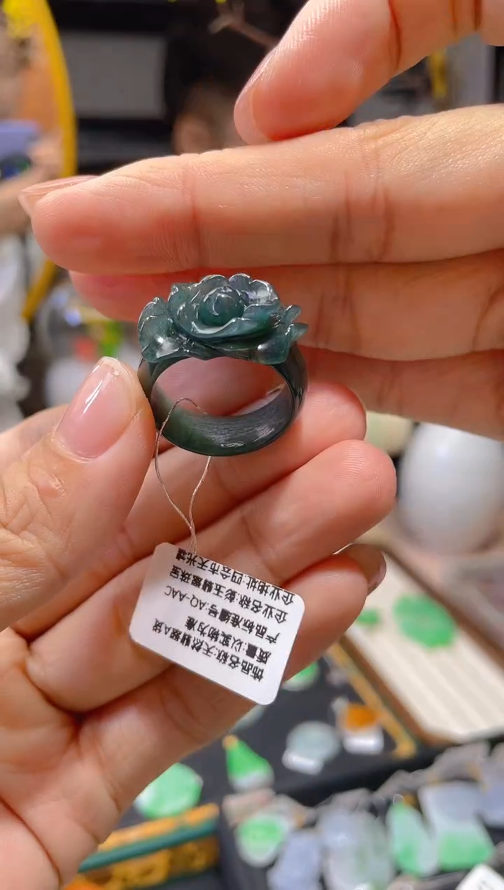 【闪购商品】翡翠颈饰未镶嵌假一赔三17圈口