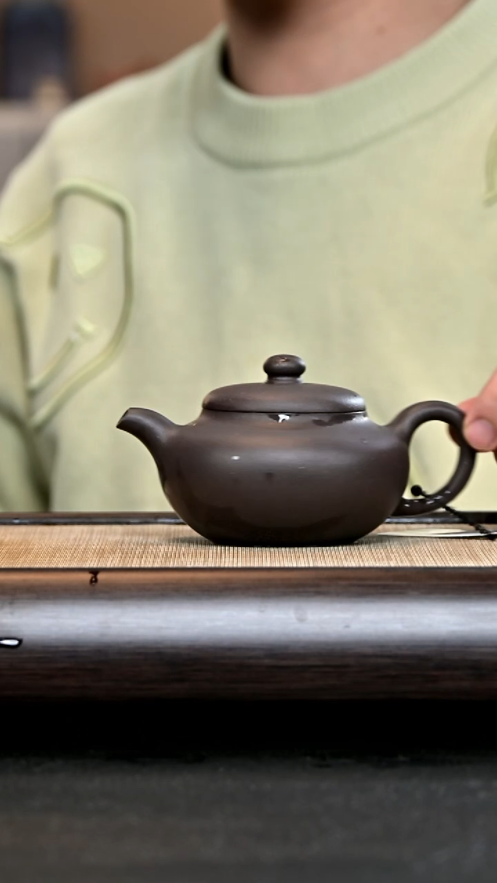 【闪购商品】紫砂茶壶AH5978 柿圆 底槽青